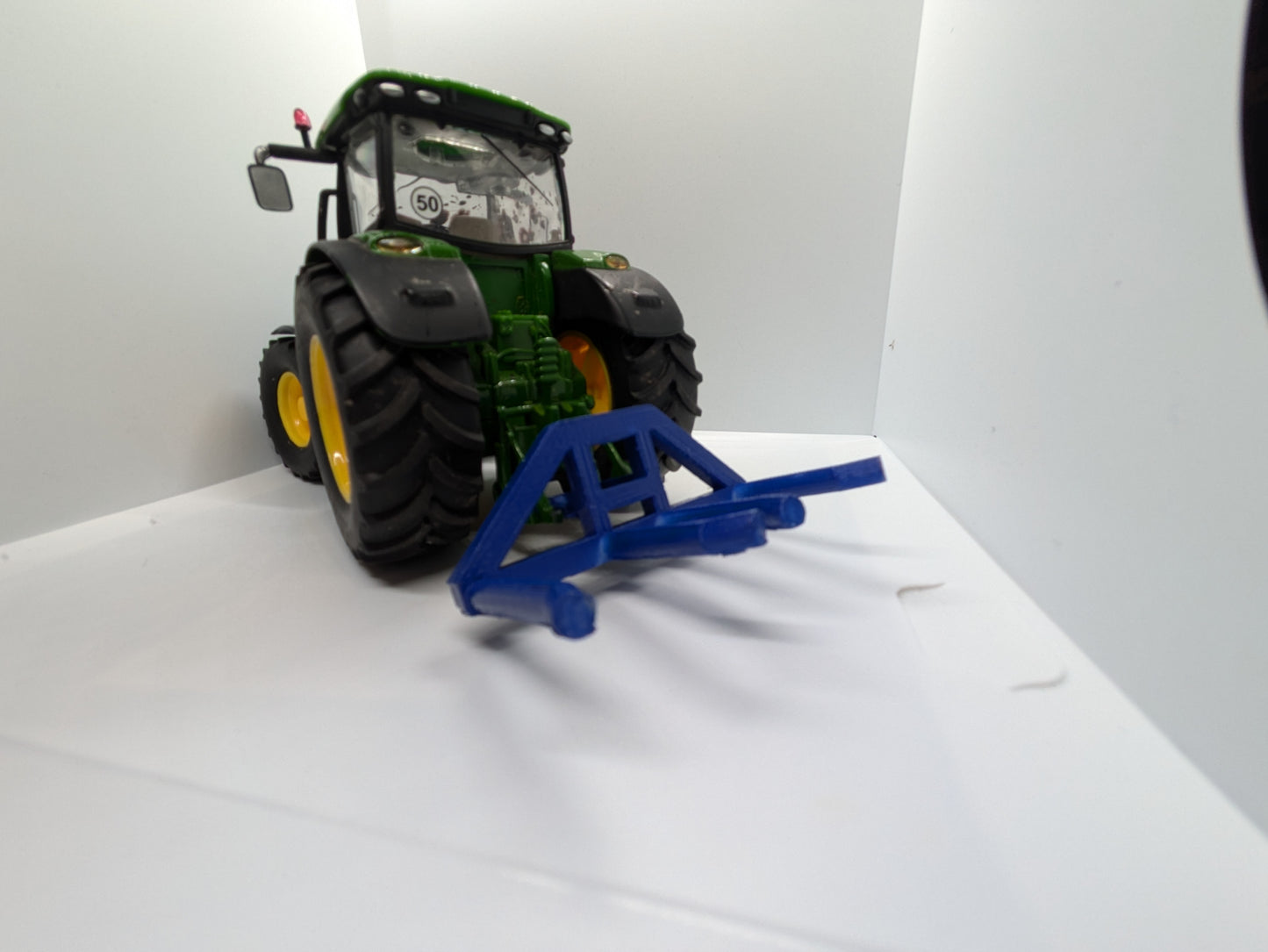 1:32 scale Double Bale Lifter
