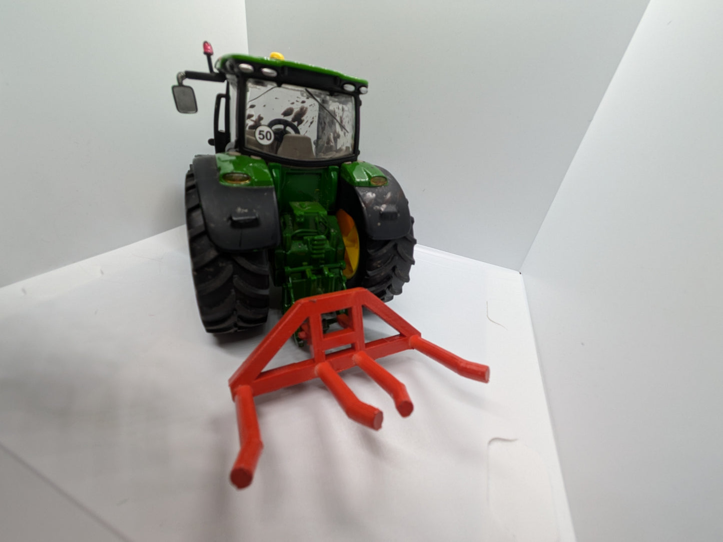 1:32 scale Double Bale Lifter