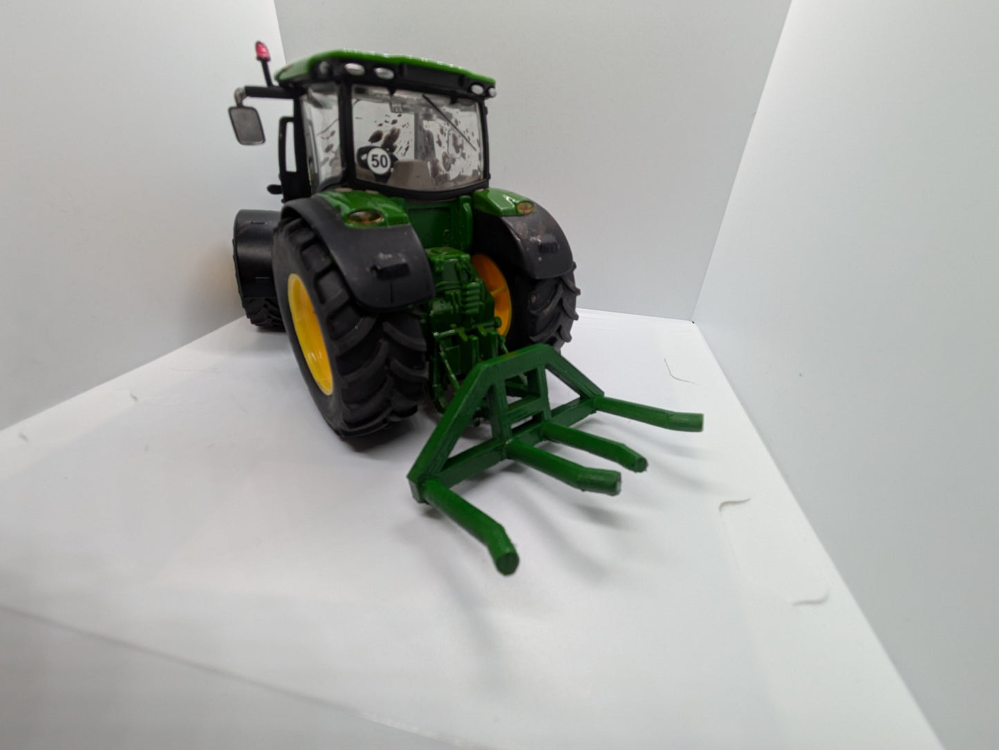 1:32 scale Double Bale Lifter